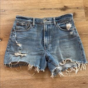 Abercrombie & Fitch High Rise 4" Mom Short